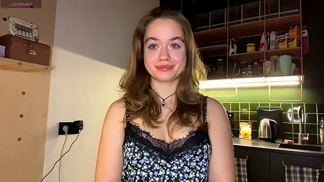 Celeste Glow online show from 03-03-25, 08:11