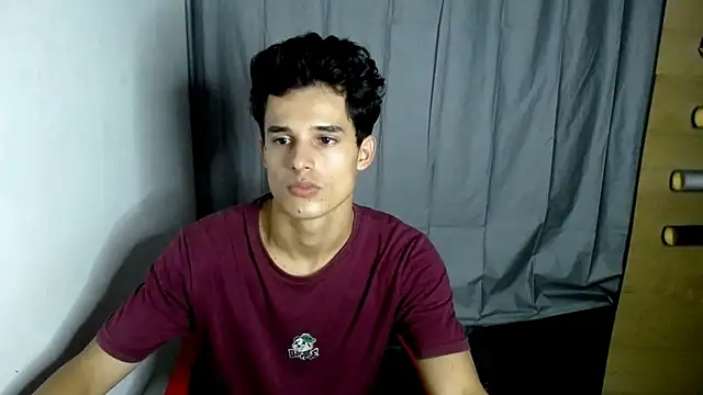 Snapshot of freddy_romas chatting on 01-24-25, 12:20 freddy romas online show from 01-24-25, 12:20