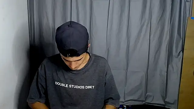 Snapshot of freddy_romas chatting on 02-01-25, 11:58 freddy romas online show from 02-01-25, 11:58