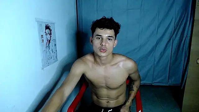 Snapshot of freddy_romas chatting on 03-18-25, 01:10 freddy romas online show from 03-18-25, 01:10