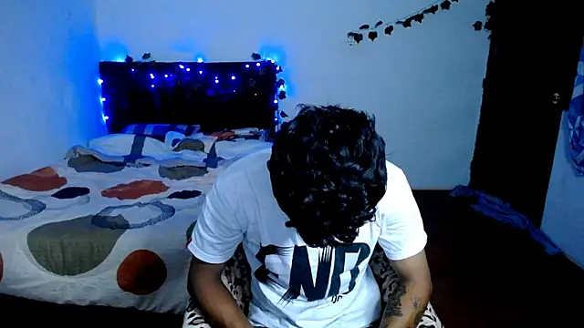 Snapshot of freddy_romas chatting on 09-16-25, 02:45 freddy romas online show from 09-16-25, 02:45