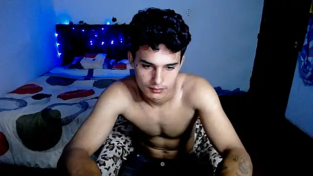 Snapshot of freddy_romas chatting on 09-18-25, 02:35 freddy romas online show from 09-18-25, 02:35