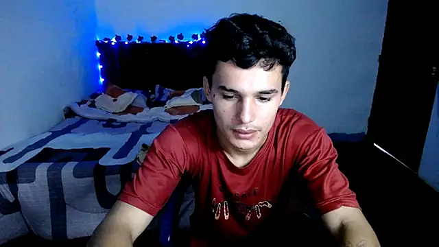 Snapshot of freddy_romas chatting on 09-24-25, 02:31 freddy romas online show from 09-24-25, 02:31