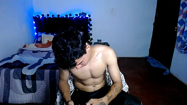 Snapshot of freddy_romas chatting on 09-26-25, 12:14 freddy romas online show from 09-26-25, 12:14