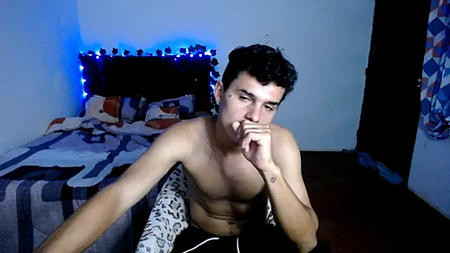 Snapshot of freddy_romas chatting on 09-27-25, 12:48 freddy romas online show from 09-27-25, 12:48