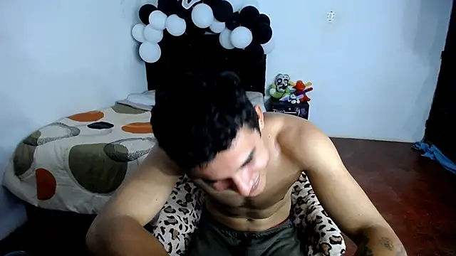 Snapshot of freddy_romas chatting on 10-07-25, 01:03 freddy romas online show from 10-07-25, 01:03