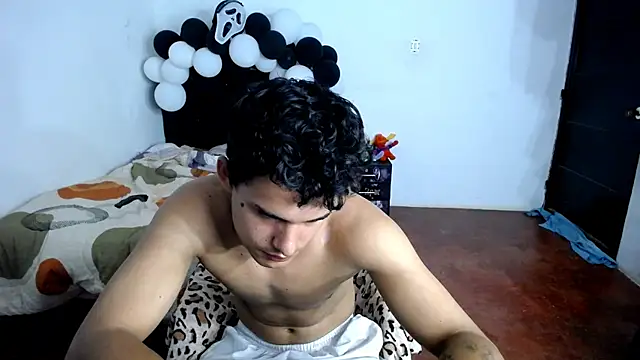 Snapshot of freddy_romas chatting on 10-08-25, 03:59 freddy romas online show from 10-08-25, 03:59