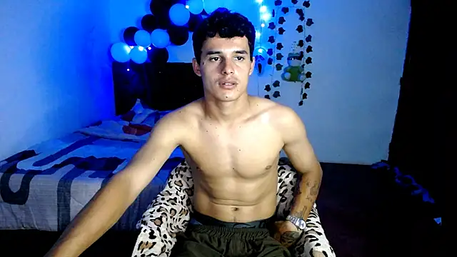 Snapshot of freddy_romas chatting on 10-19-25, 03:07 freddy romas online show from 10-19-25, 03:07