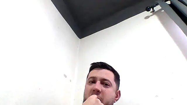 Snapshot of Evafiregirl chatting on 12-19-25, 09:38 Evafiregirl online show from 12-19-25, 09:38