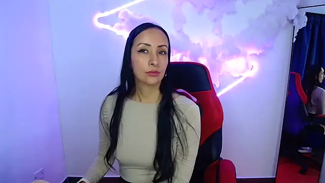 Snapshot of yaralyminjo2 chatting on 02-11-25, 12:37 yaralyminjo2 online show from 02-11-25, 12:37