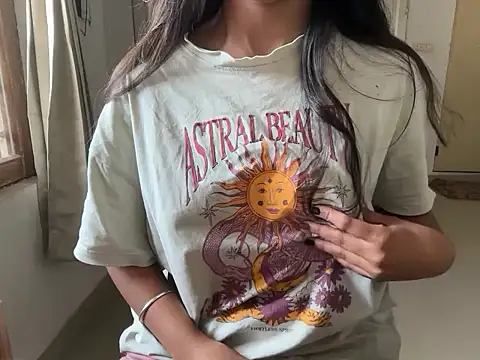 Snapshot of Pie066_ chatting on 11-13-25, 09:30 Pie066 online show from 11-13-25, 09:30