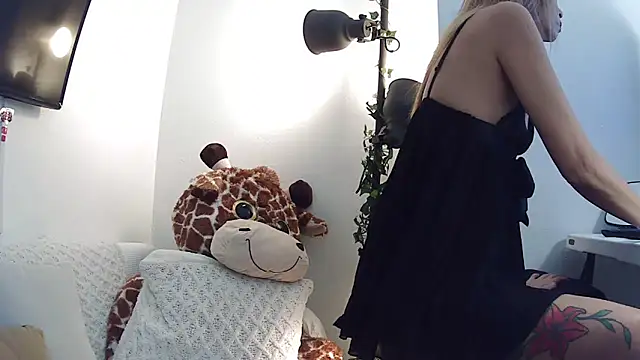 mysterymel online show from 03-08-25, 05:22