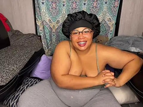 Snapshot of TheeGoddessAset chatting on 01-30-25, 02:38 TheeGoddessAset online show from 01-30-25, 02:38