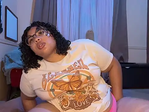 Snapshot of TheeGoddessAset chatting on 02-10-25, 03:13 TheeGoddessAset online show from 02-10-25, 03:13