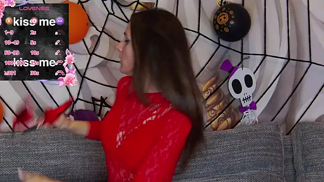 hailey peach online show from 10-31-25, 05:58