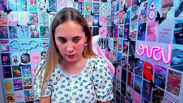 Snapshot of MiaMilas chatting on 09-29-25, 02:55 MiaMilas online show from 09-29-25, 02:55