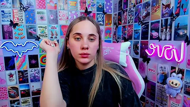 MiaMilas online show from 02-19-26, 04:03