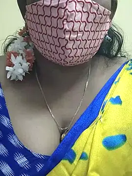 Snapshot of mallu-sumi chatting on 02-27-25, 02:32 mallu-sumi online show from 02-27-25, 02:32