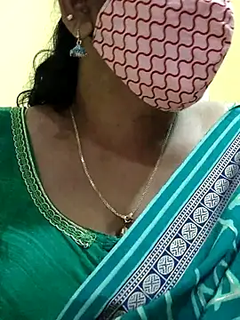 Snapshot of mallu-sumi chatting on 03-13-25, 03:39 mallu-sumi online show from 03-13-25, 03:39