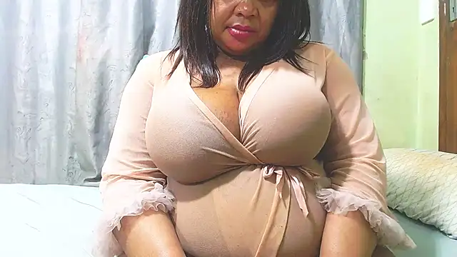 Snapshot of NaughtyNicoleXX2 chatting on 07-23-26, 05:22 NaughtyNicoleXX2 online show from 07-23-26, 05:22