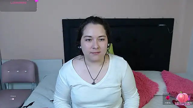 May Carlier online show from 02-19-25, 08:41