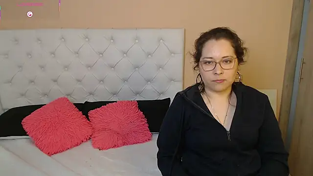 May Carlier online show from 01-09-26, 07:04