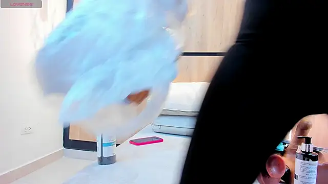 adela chase online show from 11-24-25, 02:33