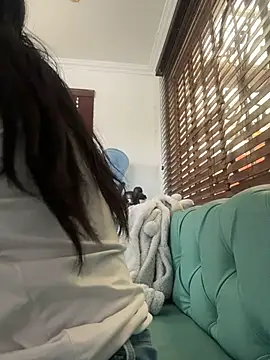 Snapshot of Emily_Trujillo chatting on 11-04-25, 05:12 Emily Trujillo online show from 11-04-25, 05:12