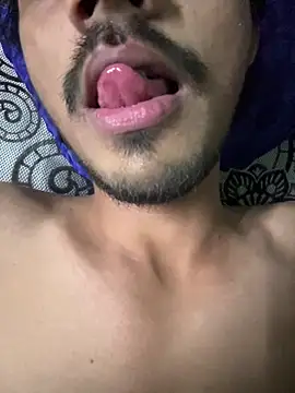 Snapshot of Privateseducer chatting on 03-23-25, 05:32 Privateseducer online show from 03-23-25, 05:32