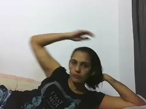 Snapshot of latinbrunettet chatting on 12-16-24, 01:22 latinbrunettet online show from 12-16-24, 01:22