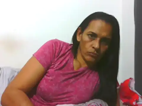 Snapshot of latinbrunettet chatting on 02-25-26, 01:10 latinbrunettet online show from 02-25-26, 01:10