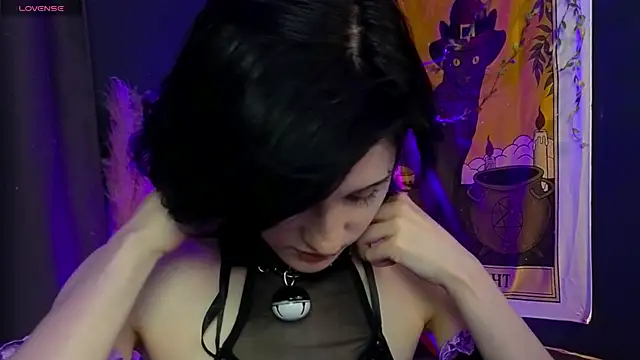 Snapshot of dark_vamp_ chatting on 12-05-24, 03:59 dark vamp online show from 12-05-24, 03:59