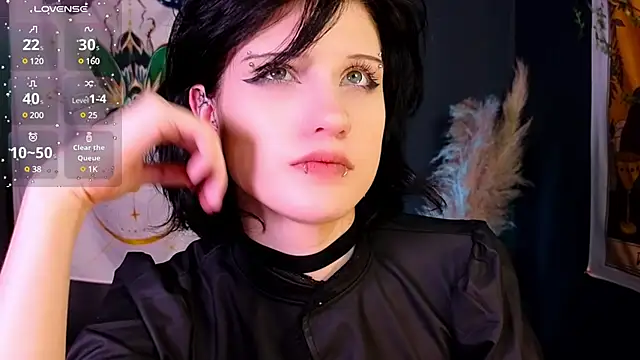 Snapshot of dark_vamp_ chatting on 01-15-25, 05:05 dark vamp online show from 01-15-25, 05:05