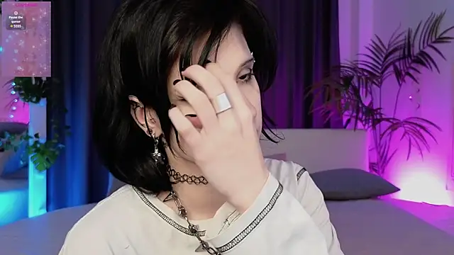 Snapshot of dark_vamp_ chatting on 01-20-25, 02:03 dark vamp online show from 01-20-25, 02:03