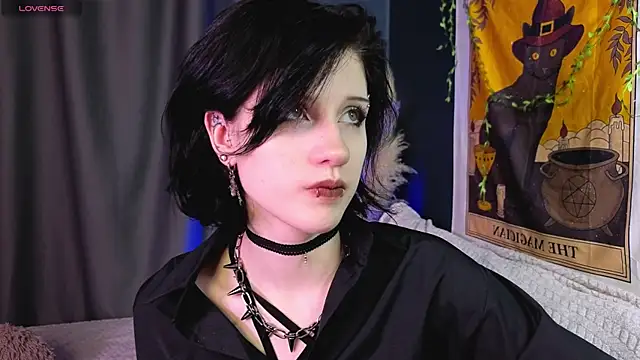 Snapshot of dark_vamp_ chatting on 01-23-25, 03:43 dark vamp online show from 01-23-25, 03:43