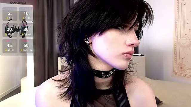Snapshot of dark_vamp_ chatting on 09-30-25, 01:38 dark vamp online show from 09-30-25, 01:38