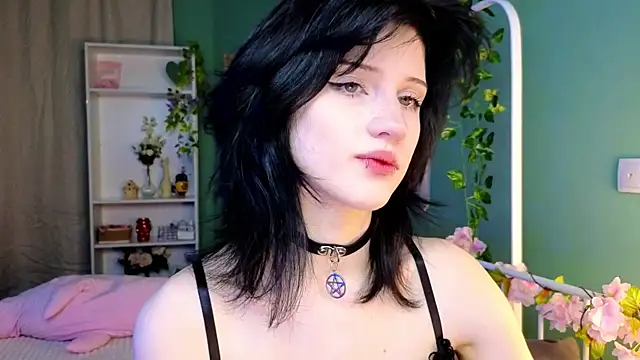 Snapshot of dark_vamp_ chatting on 11-06-25, 04:08 dark vamp online show from 11-06-25, 04:08