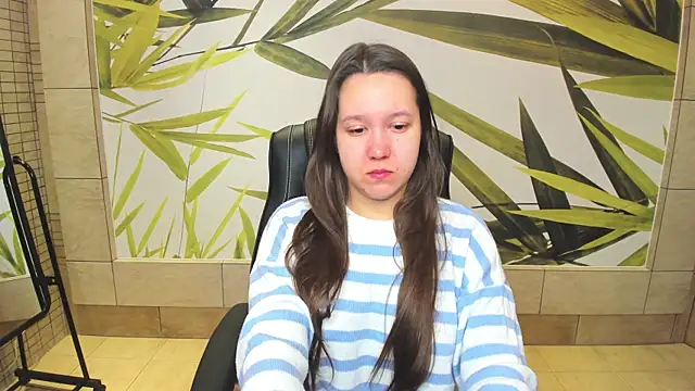 Mira Karter online show from 12-08-24, 01:35