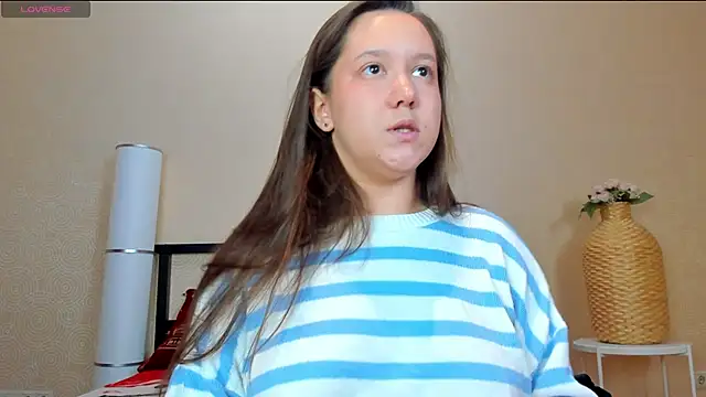 Mira Karter online show from 10-20-25, 11:43