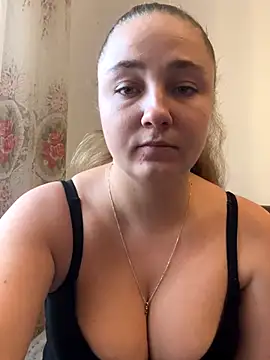 Snapshot of Joannakiss chatting on 10-05-25, 01:20 Joannakiss online show from 10-05-25, 01:20