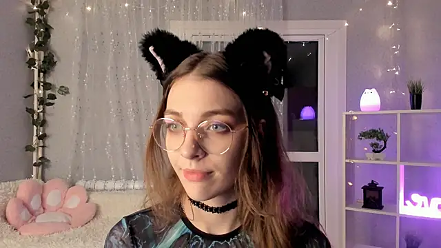 Snapshot of AraCopple chatting on 12-09-24, 11:24 AraCopple online show from 12-09-24, 11:24