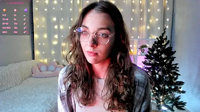 Snapshot of AraCopple chatting on 01-09-25, 06:15 AraCopple online show from 01-09-25, 06:15