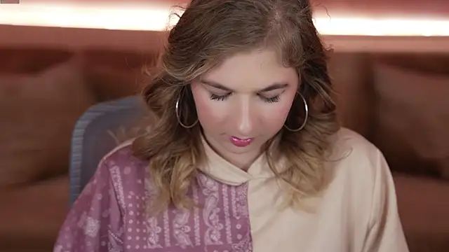 Inessa Song online show from 03-04-25, 07:43