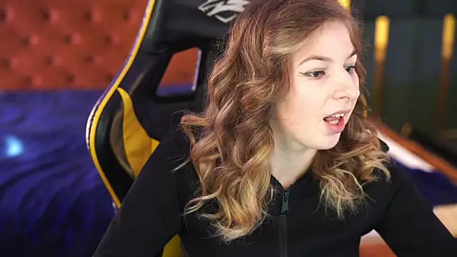 Inessa Song online show from 03-09-25, 01:04