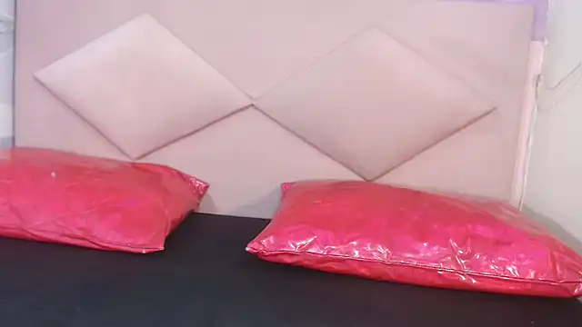 Lucy White   online show from 03-17-25, 12:08