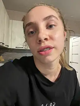 Kitty Katrine online show from 06-24-26, 05:23