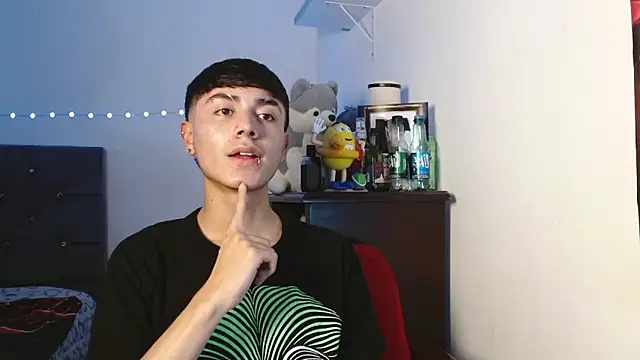 Snapshot of Im_juanda chatting on 12-22-24, 05:12 Im juanda online show from 12-22-24, 05:12