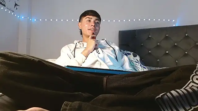 Snapshot of Im_juanda chatting on 01-27-25, 11:00 Im juanda online show from 01-27-25, 11:00