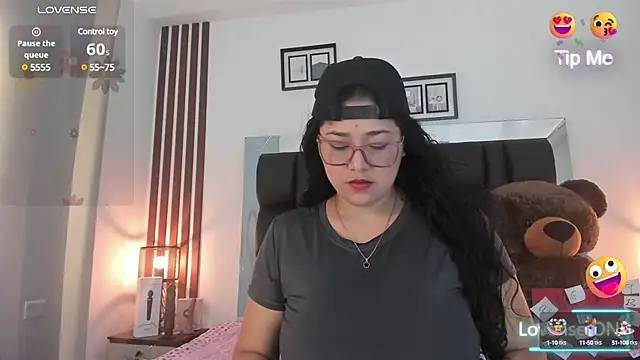 Snapshot of meikochoe chatting on 03-08-25, 08:03 meikochoe online show from 03-08-25, 08:03