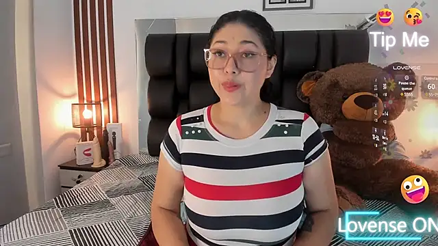 Snapshot of meikochoe chatting on 03-19-25, 07:49 meikochoe online show from 03-19-25, 07:49